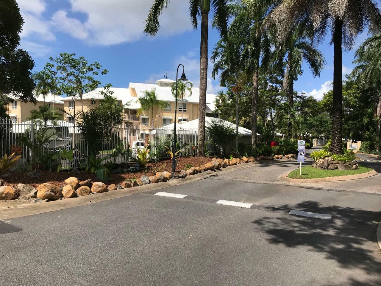 Trinity Links Resort Cairns Exterior photo